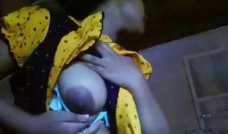 Susi ભારતીય પોર્ન સાથે જૂની ગાલા નહીં વિરોધ દર્શાવ્યો બેડ