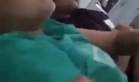 લાલ પોર્ન પુખ્ત બોબલા