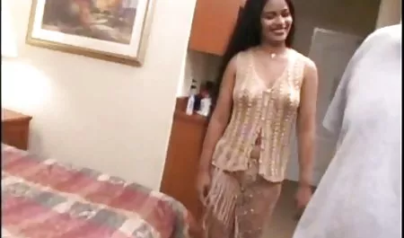 અશ્લીલ માસ્ટર એલેક્સ દંતકથા Fucks જોડી ટેલર બેકયાર્ડ pornofoto પુખ્ત માં!
